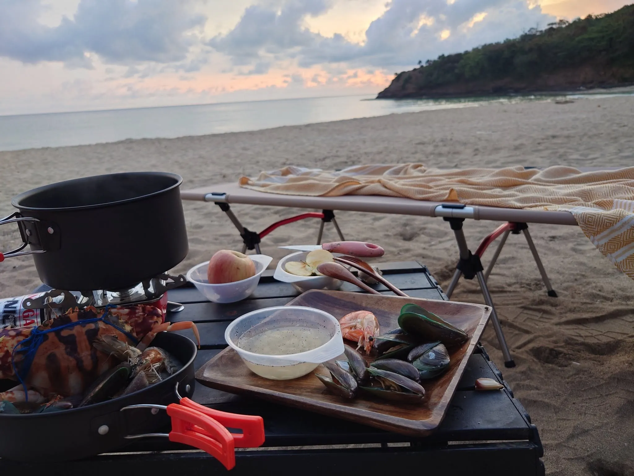 Tour 4 — Sunset + Cliff Jump Premium Charter